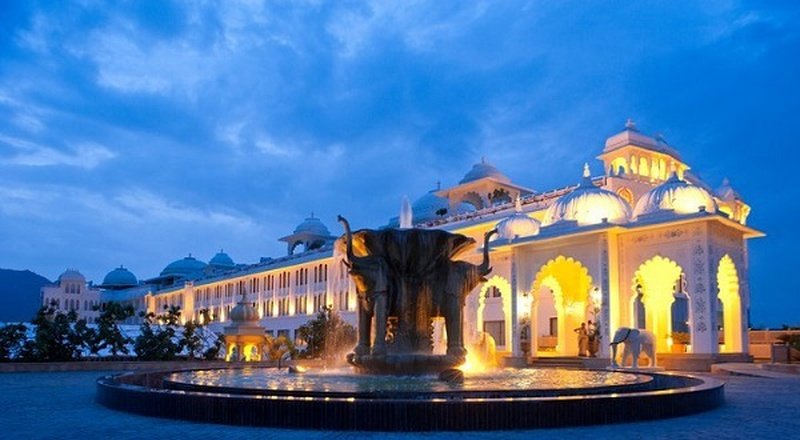 Pleasant Venue to Host a Destination Wedding in Udaipur