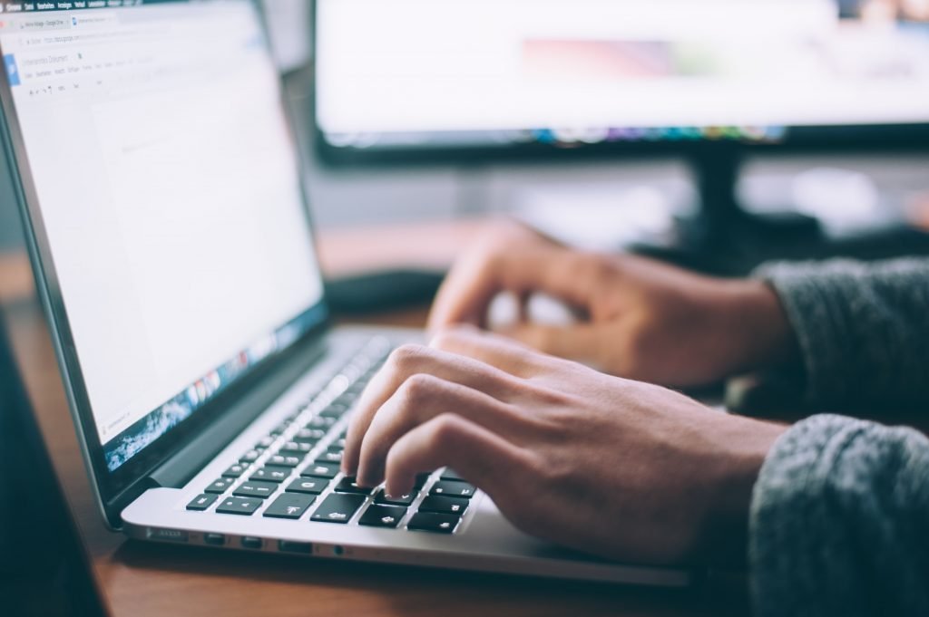 College-going How to Choose an Affordable Laptop