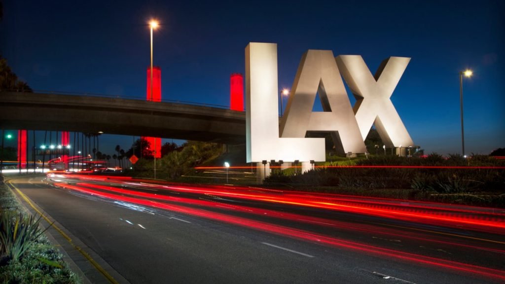 Transportation from LAX To Disneyland - Featured Image
