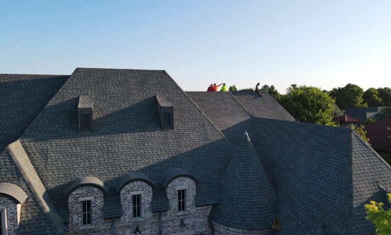 How to choose a local commercial roofing company near Dallas, Tx