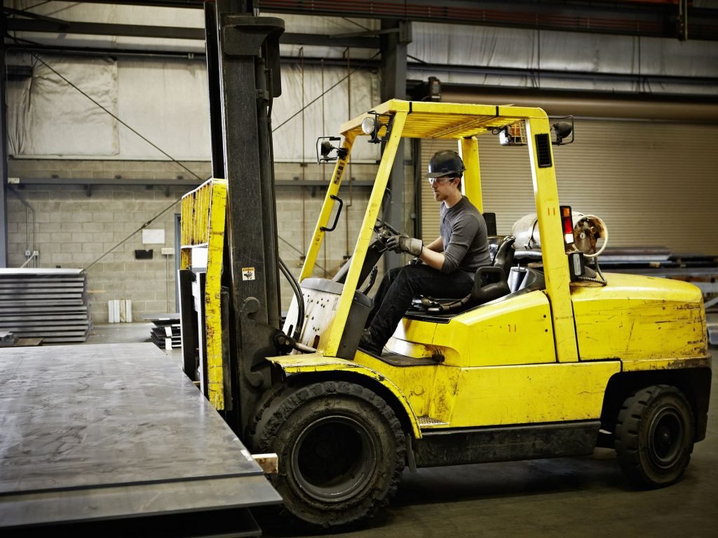 What is Forklift? Working Mechanism & Where it is Used?