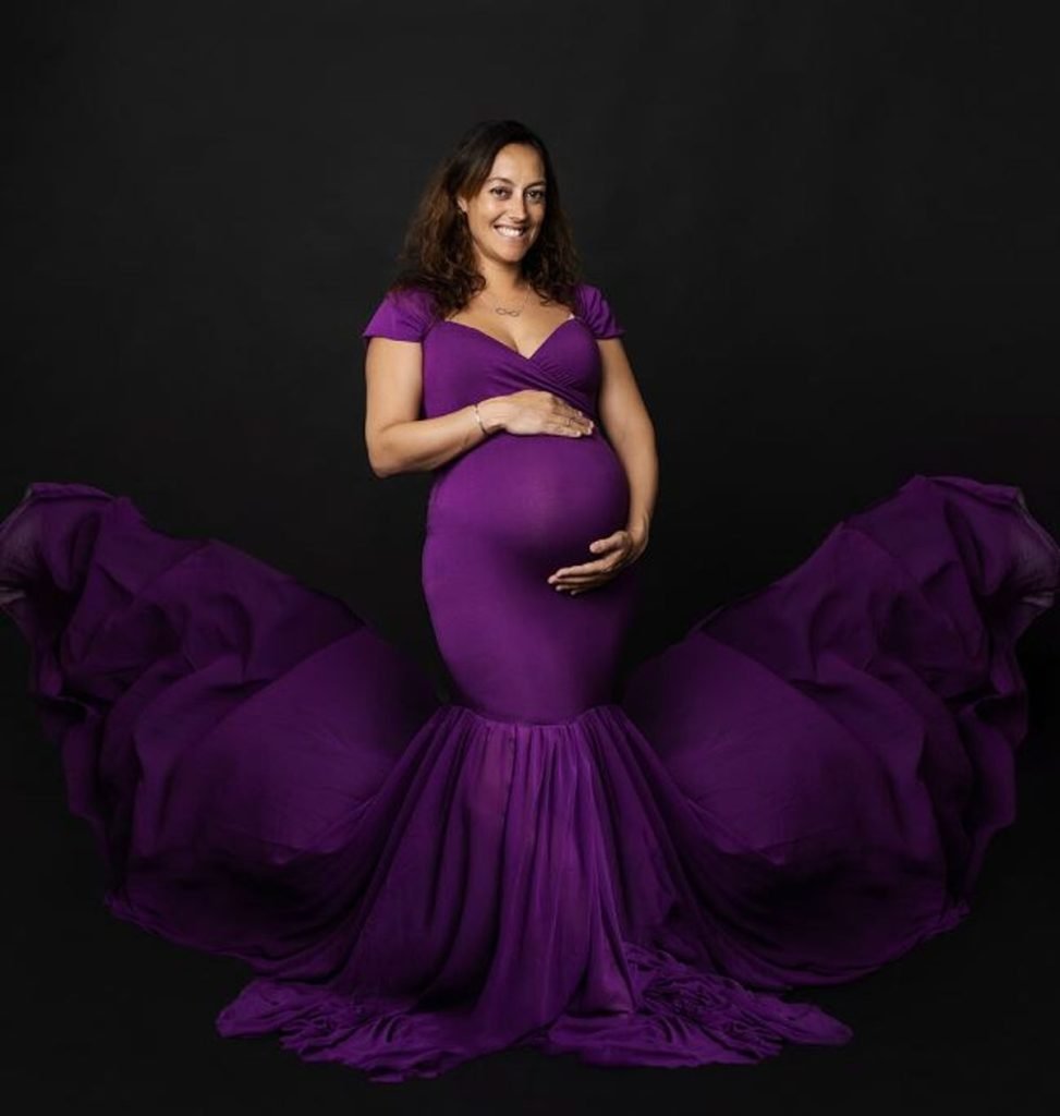 maternity photos with ultrasound