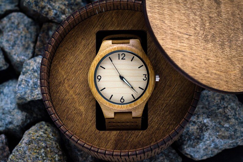 mens-engraved-watches