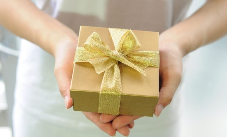 5 Hacks To Buy Budget Gifts