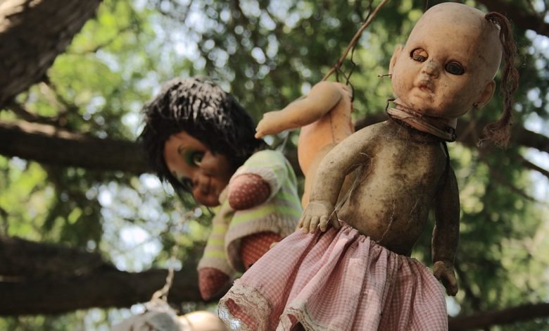 Mysterious Island of the Dolls