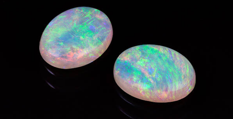 What is the speciality of opal stones?