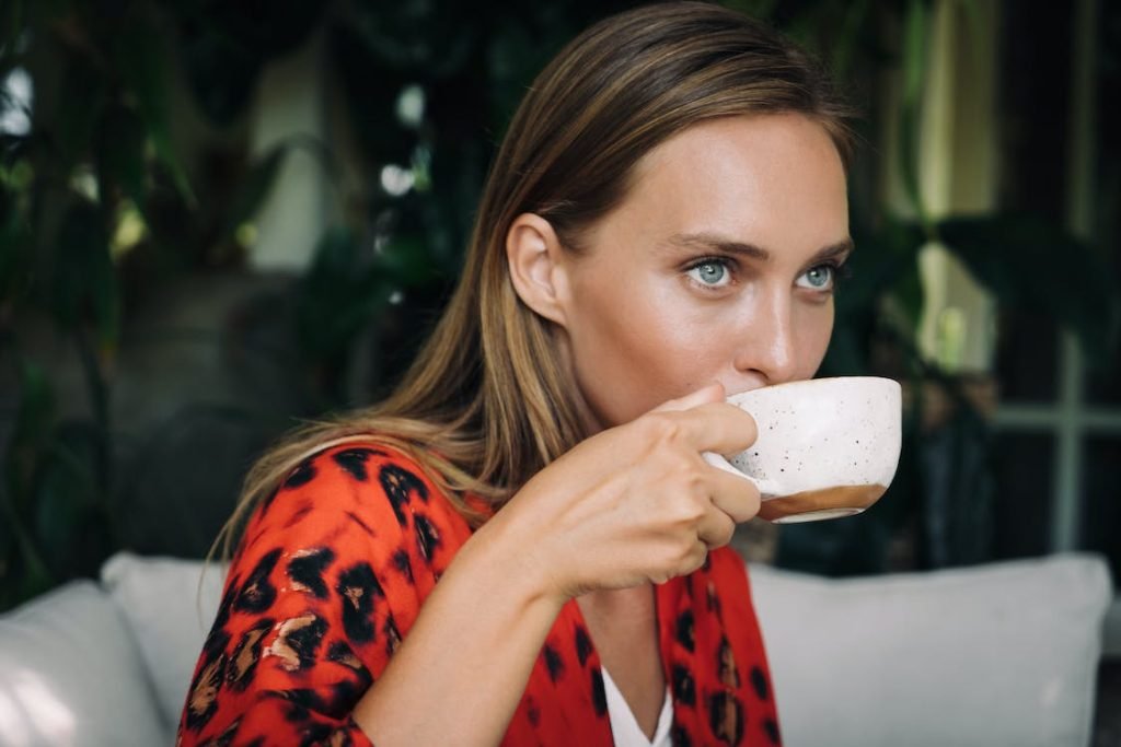 Which is Better — Drinking Coffee or Energy Drinks