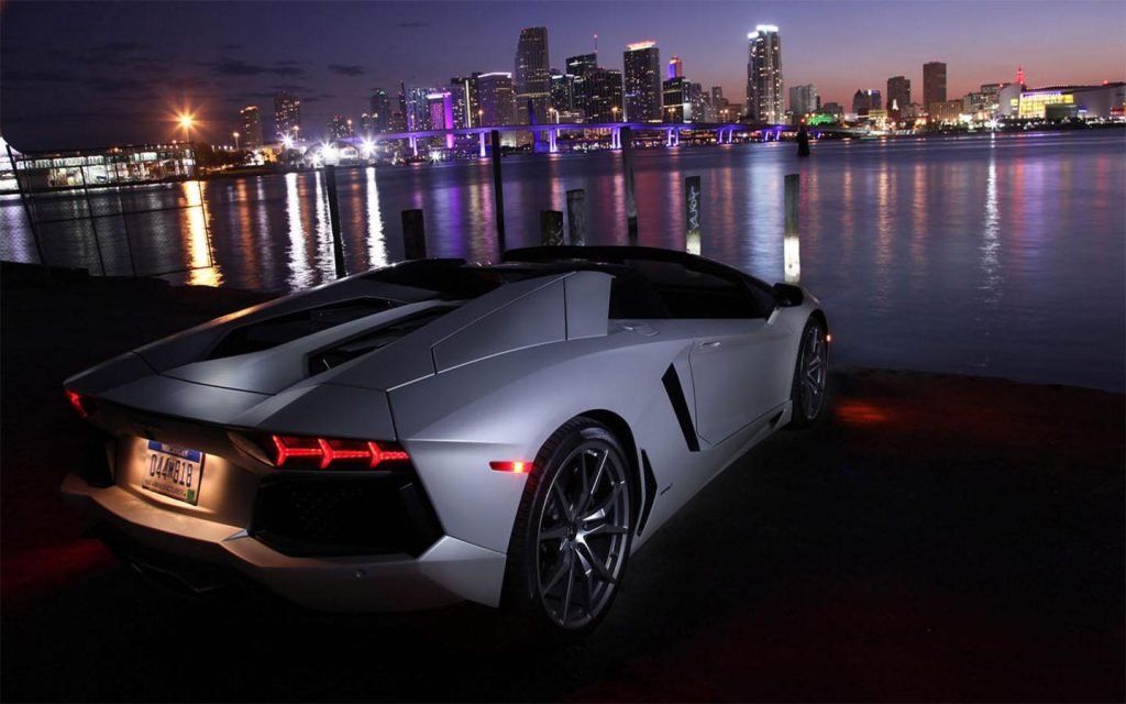 Hire a Super Car in Dubai